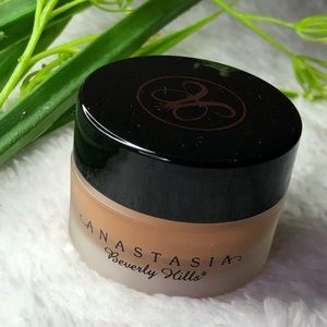 🌟🆕🌟Brand New ABH Concealer Color 4.0